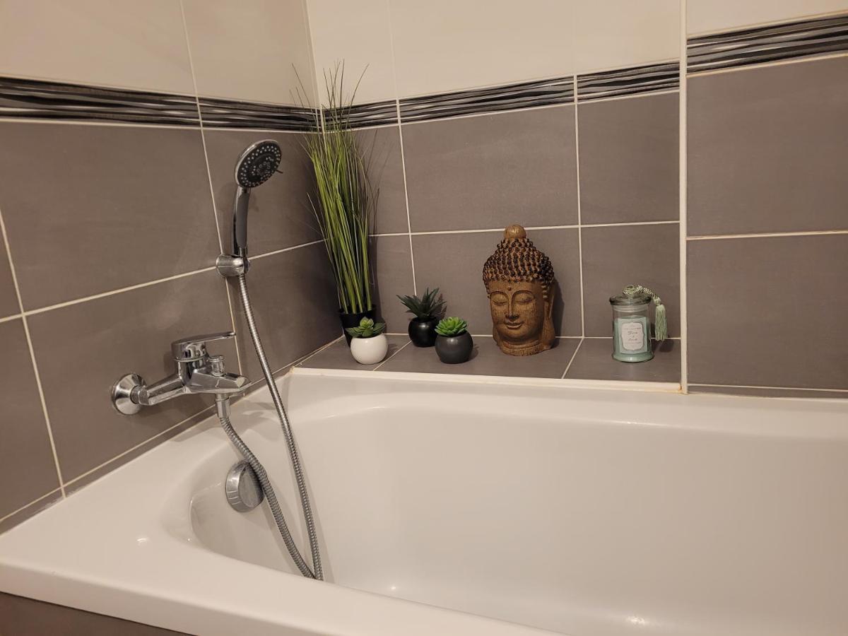 Apartment Le Baroque - Port Marina - Wi-fi - Parking Frejus